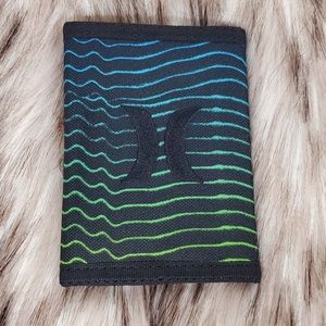 Hurley Wavy Line Tri Fold Wallet